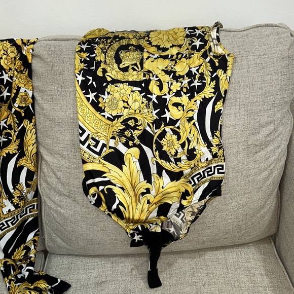 Versace leggin set - Picture 7 of 10